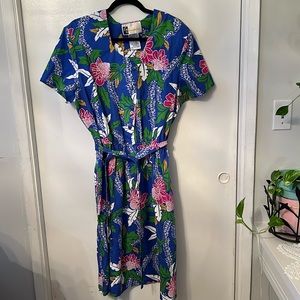 Beautiful floral vintage dress with shoulder pads size 18